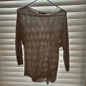 Light weight sweater